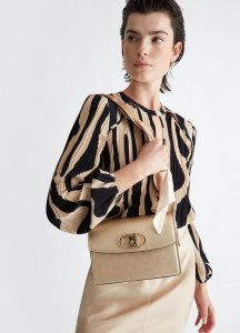 LIU JO Crossbody Bag - Stylish and Versatile Women's Fashion Accessory