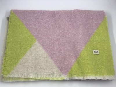 Enhance Your Style with Barts Shawl - Trendy and Cozy Fashion Accessory"