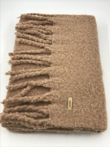 Discover Trendy Barts Sjaal: Your Ultimate Winter Fashion Accessory