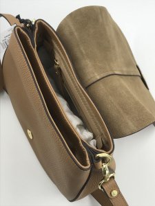 Gianni Chiarini Helena Round Crossbody Bag – Caramel Leather, 27x20x10 cm