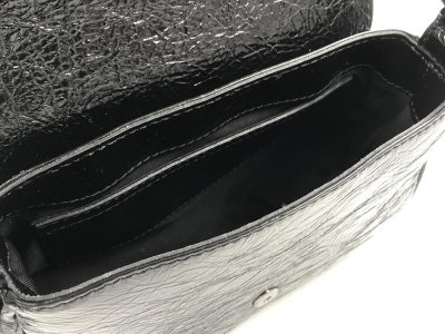 Gianni Chiarini Chiara Crossbody Bag – Black Glossy Leather, 22x18x10 cm